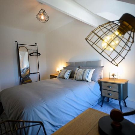 Heritage Holiday Accommodation Pembroke Dock Eksteriør bilde