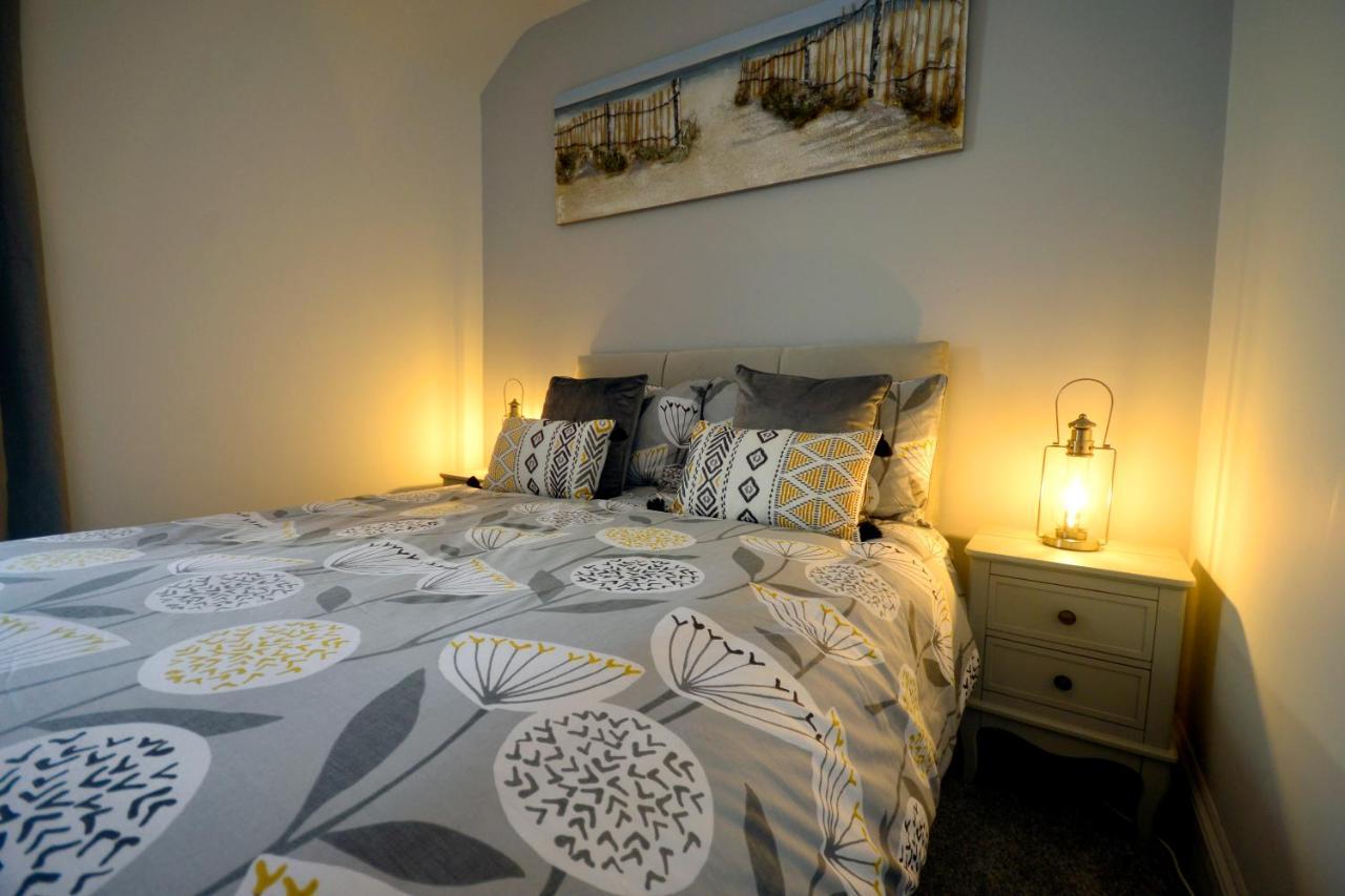 Heritage Holiday Accommodation Pembroke Dock Eksteriør bilde